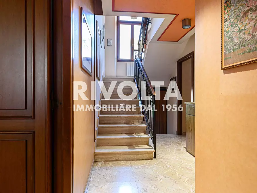 Immagine 15 di Villa in vendita  in Via Della Cisa a Roma