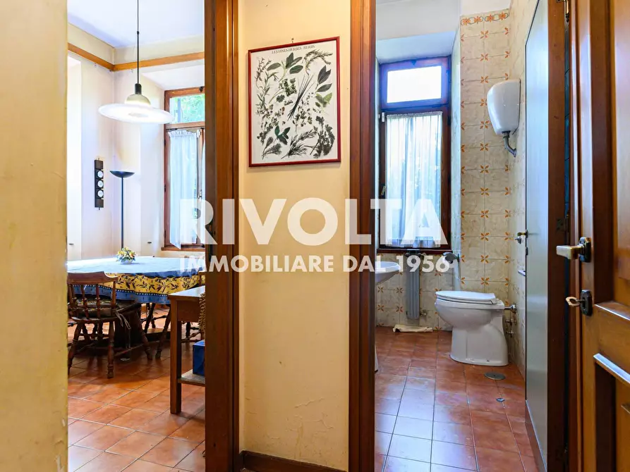 Immagine 25 di Villa in vendita  in Via Della Cisa a Roma