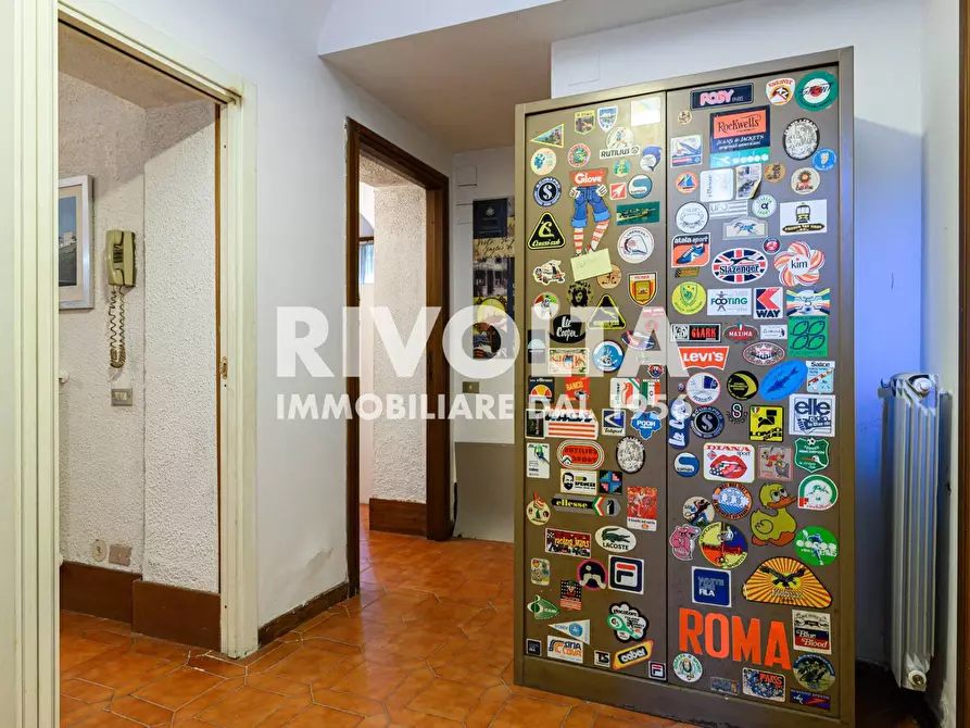 Immagine 34 di Villa in vendita  in Via Della Cisa a Roma