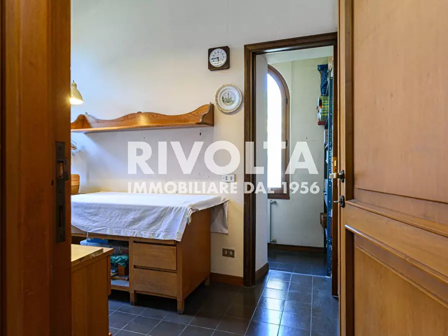 Immagine 50 di Villa in vendita  in Via Della Cisa a Roma