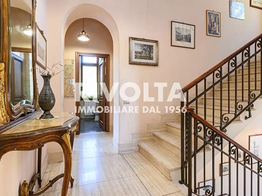 Immagine 55 di Villa in vendita  in Via Della Cisa a Roma