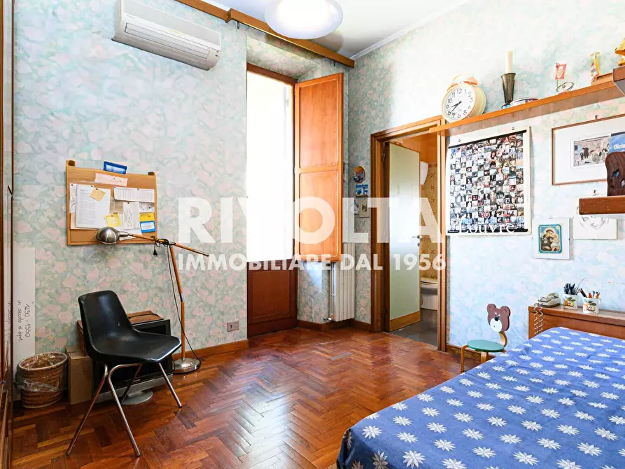 Immagine 61 di Villa in vendita  in Via Della Cisa a Roma