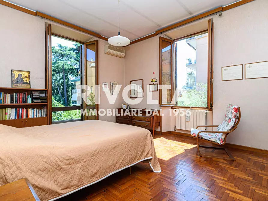 Immagine 16 di Villa in vendita  in Via Della Cisa a Roma