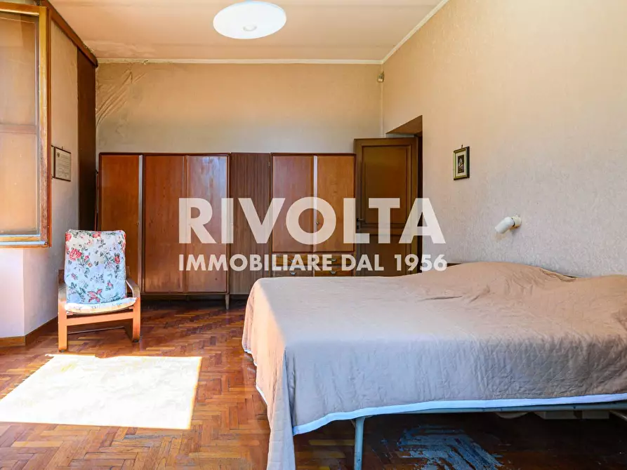 Immagine 69 di Villa in vendita  in Via Della Cisa a Roma