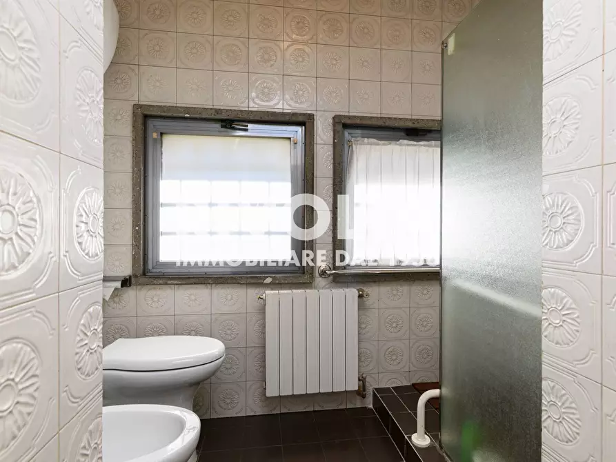 Immagine 73 di Villa in vendita  in Via Della Cisa a Roma