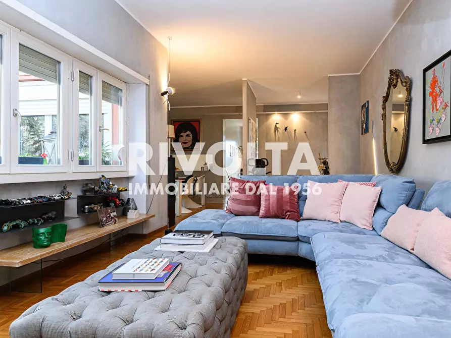 Immagine 3 di Attico in vendita  in Via Pienza a Roma