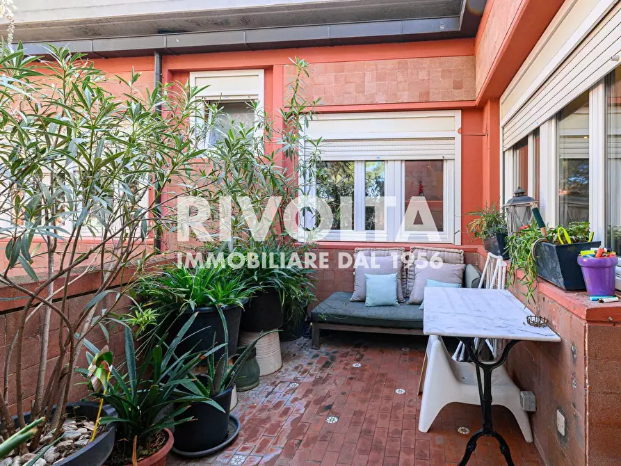 Immagine 6 di Attico in vendita  in Via Pienza a Roma