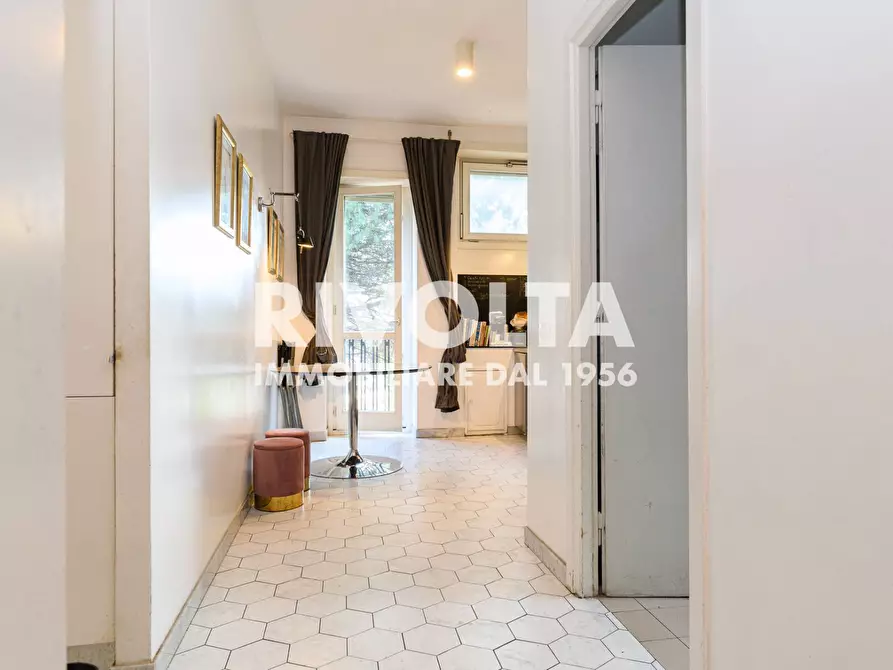 Immagine 10 di Attico in vendita  in Via Pienza a Roma