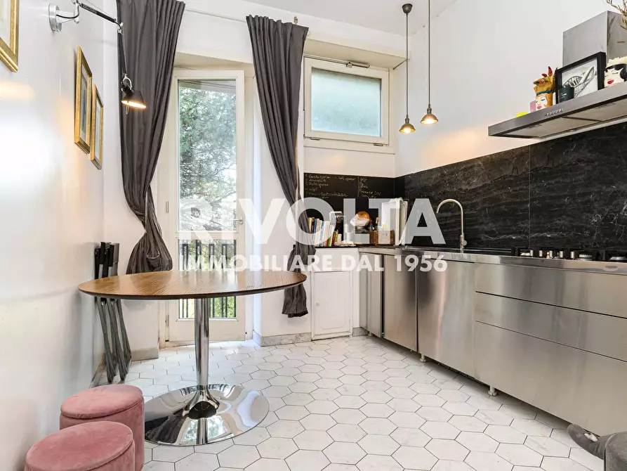 Immagine 12 di Attico in vendita  in Via Pienza a Roma