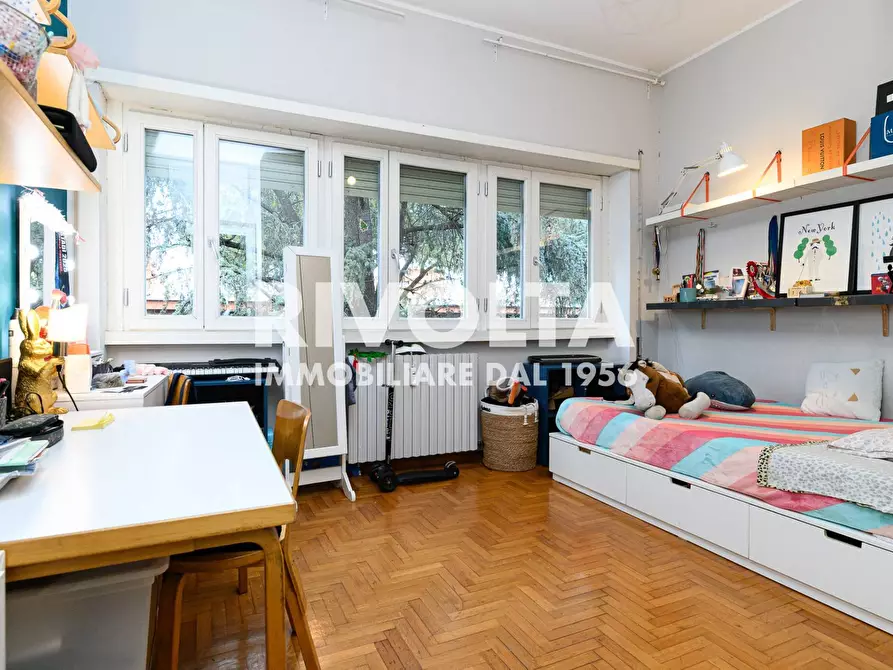 Immagine 24 di Attico in vendita  in Via Pienza a Roma