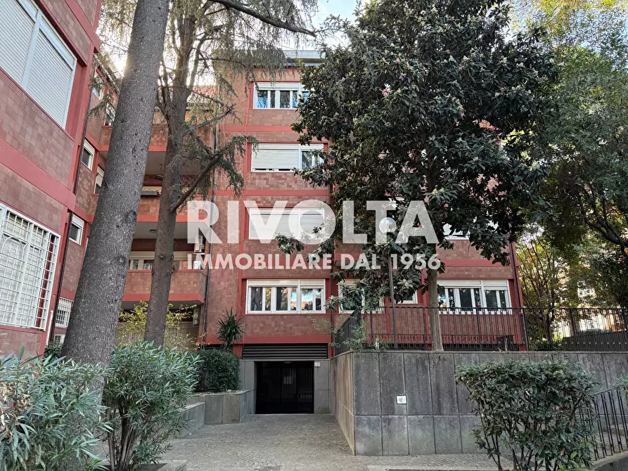 Immagine 42 di Attico in vendita  in Via Pienza a Roma