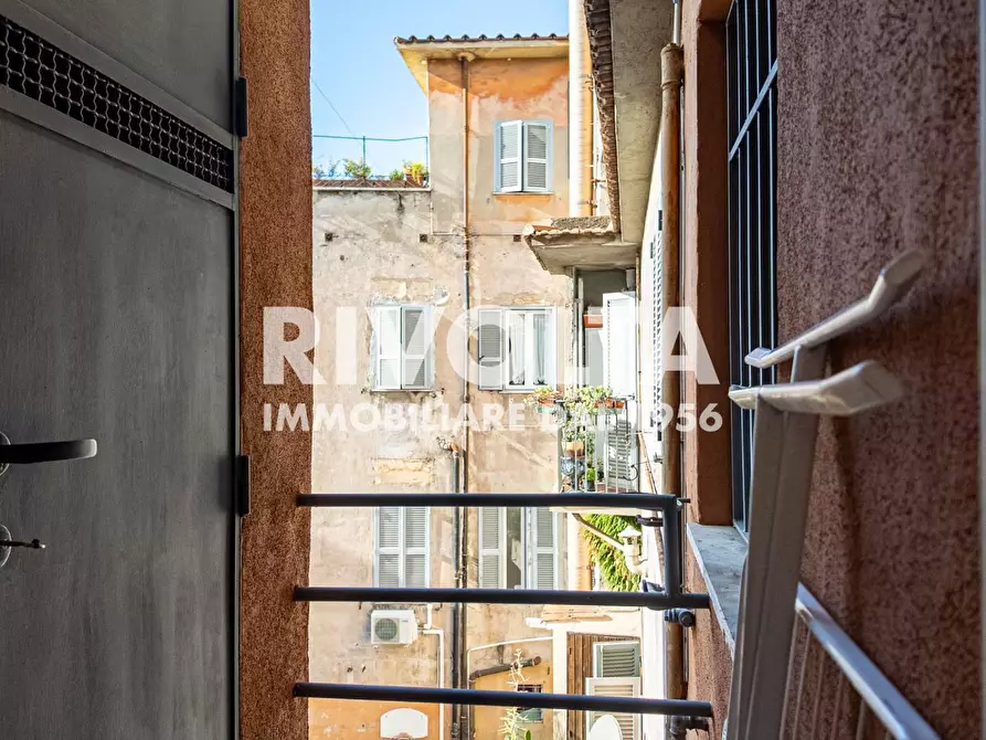 Immagine 4 di Appartamento in affitto  in Piazza In Piscinula a Roma