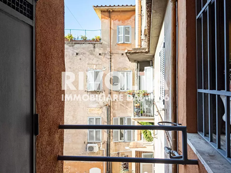 Immagine 5 di Appartamento in affitto  in Piazza In Piscinula a Roma
