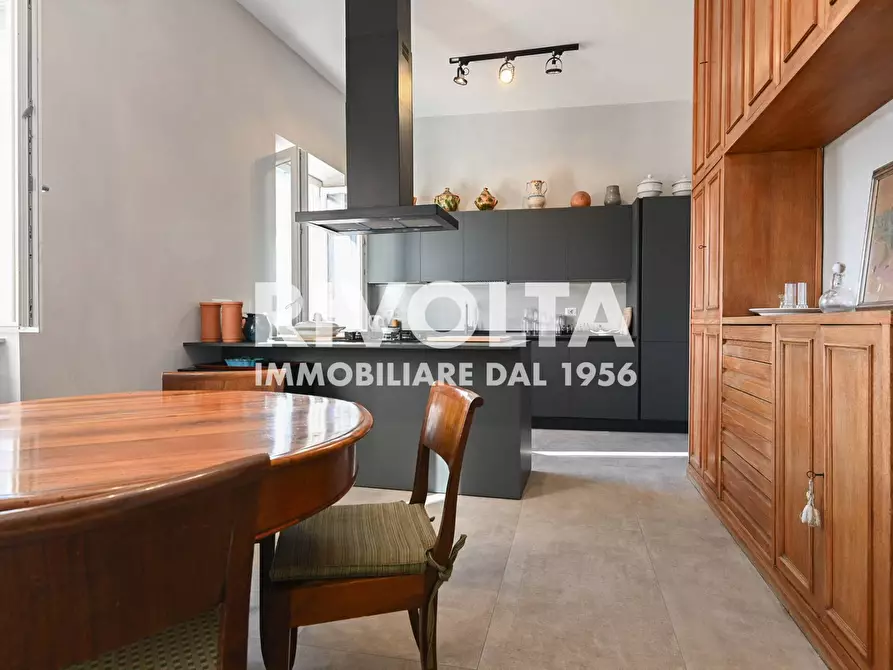 Immagine 9 di Appartamento in affitto  in Piazza In Piscinula a Roma