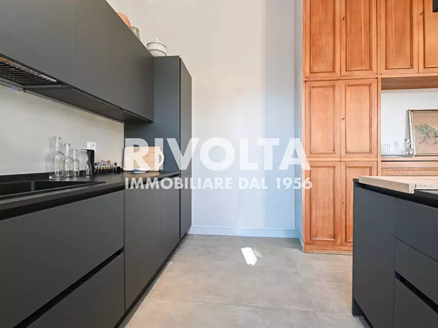 Immagine 14 di Appartamento in affitto  in Piazza In Piscinula a Roma