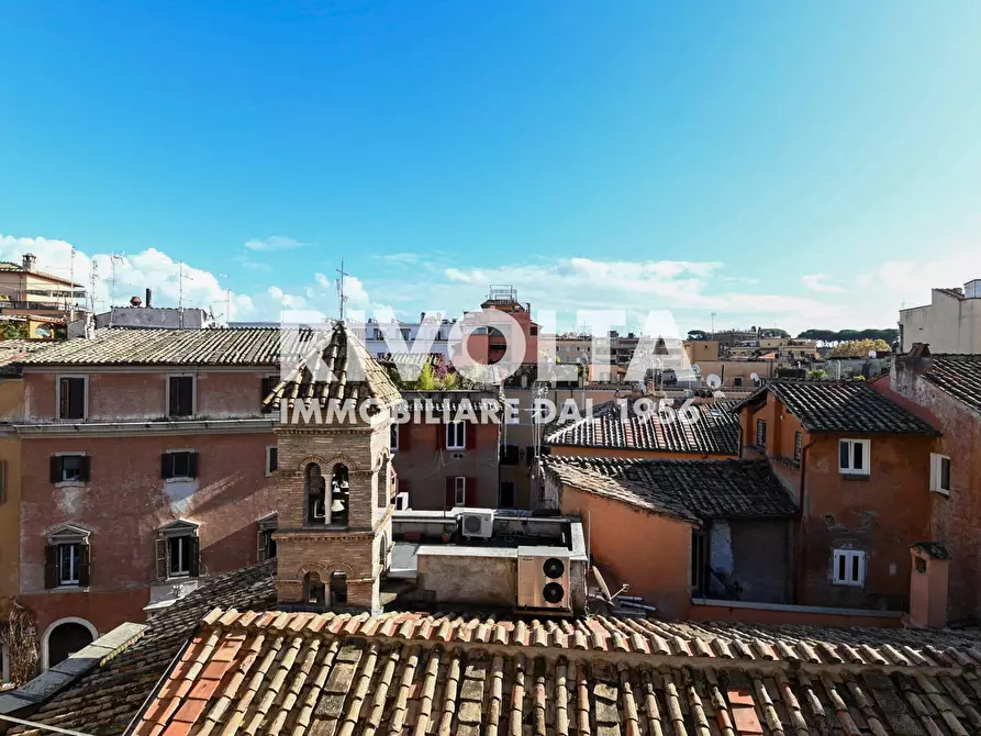Immagine 16 di Appartamento in affitto  in Piazza In Piscinula a Roma