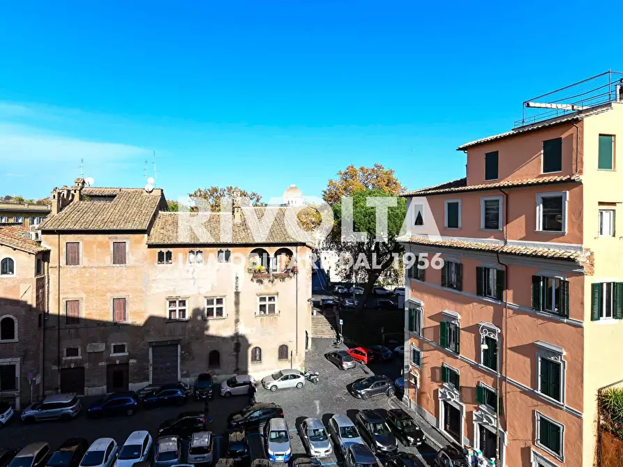 Immagine 21 di Appartamento in affitto  in Piazza In Piscinula a Roma