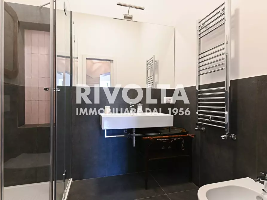 Immagine 26 di Appartamento in affitto  in Piazza In Piscinula a Roma