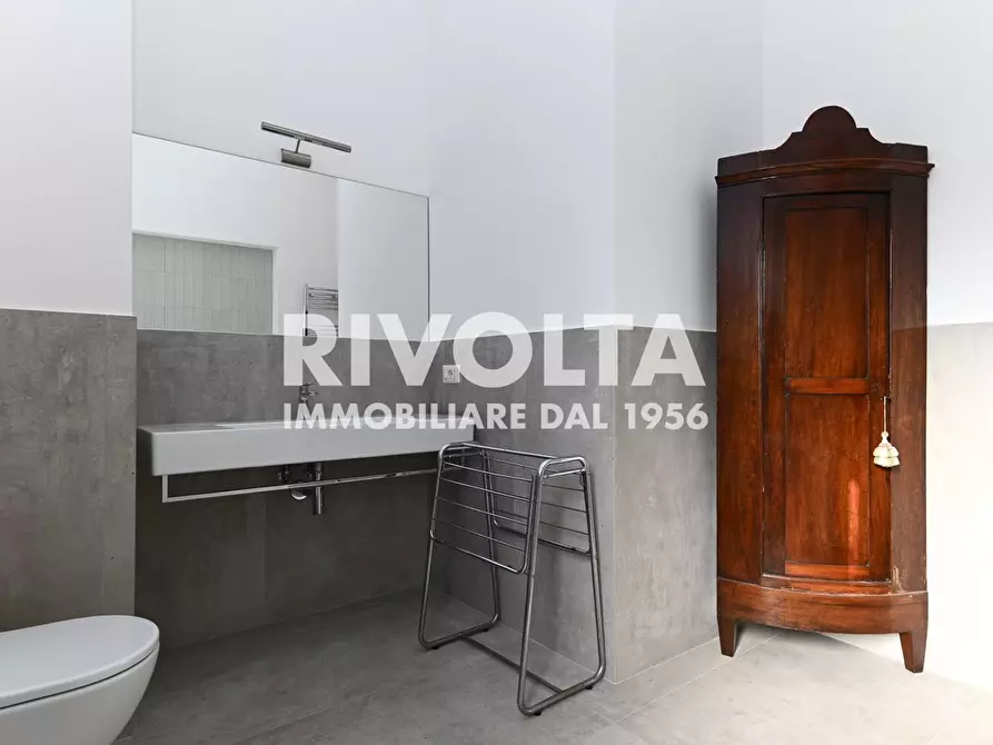 Immagine 60 di Appartamento in affitto  in Piazza In Piscinula a Roma