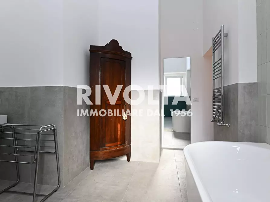 Immagine 61 di Appartamento in affitto  in Piazza In Piscinula a Roma