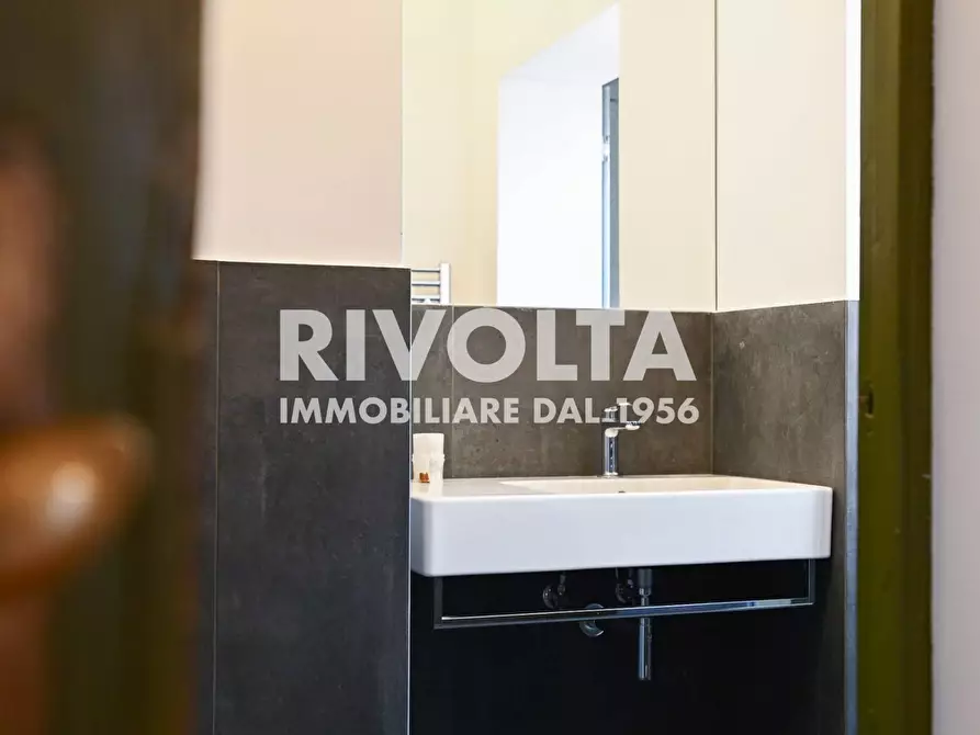 Immagine 68 di Appartamento in affitto  in Piazza In Piscinula a Roma