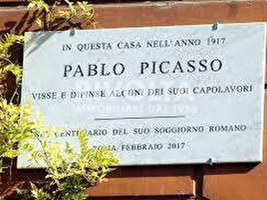 Immagine 5 di Appartamento in vendita  in Via Del Babuino a Roma