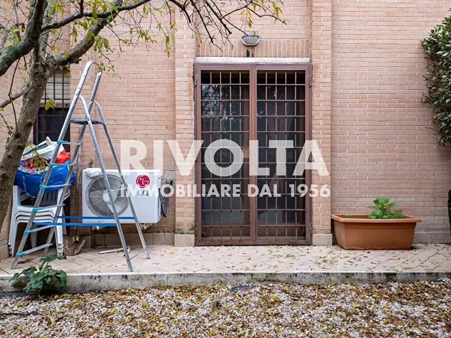 Immagine 3 di Appartamento in vendita  a Roma