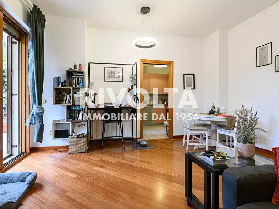 Immagine 13 di Appartamento in vendita  a Roma