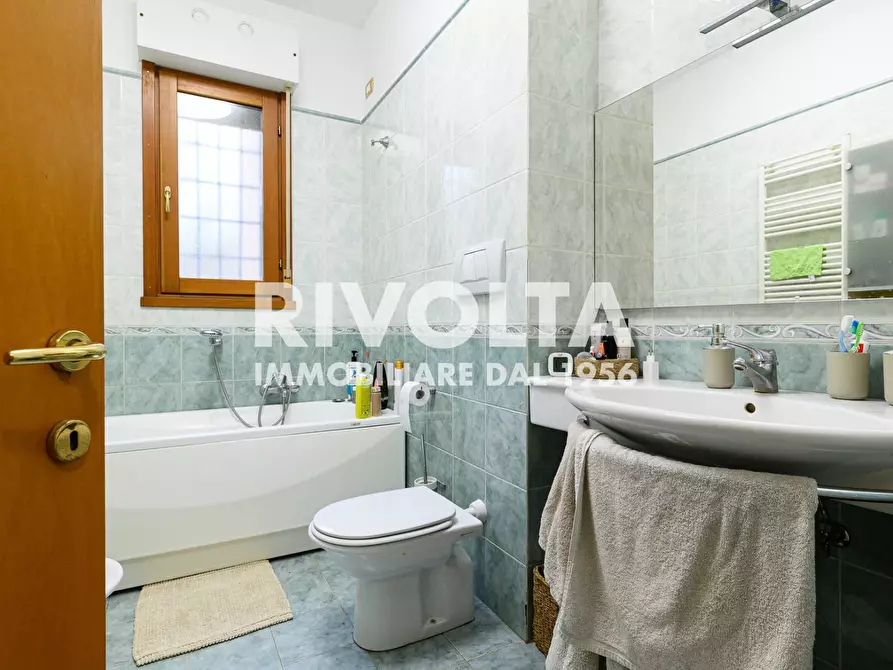 Immagine 24 di Appartamento in vendita  a Roma