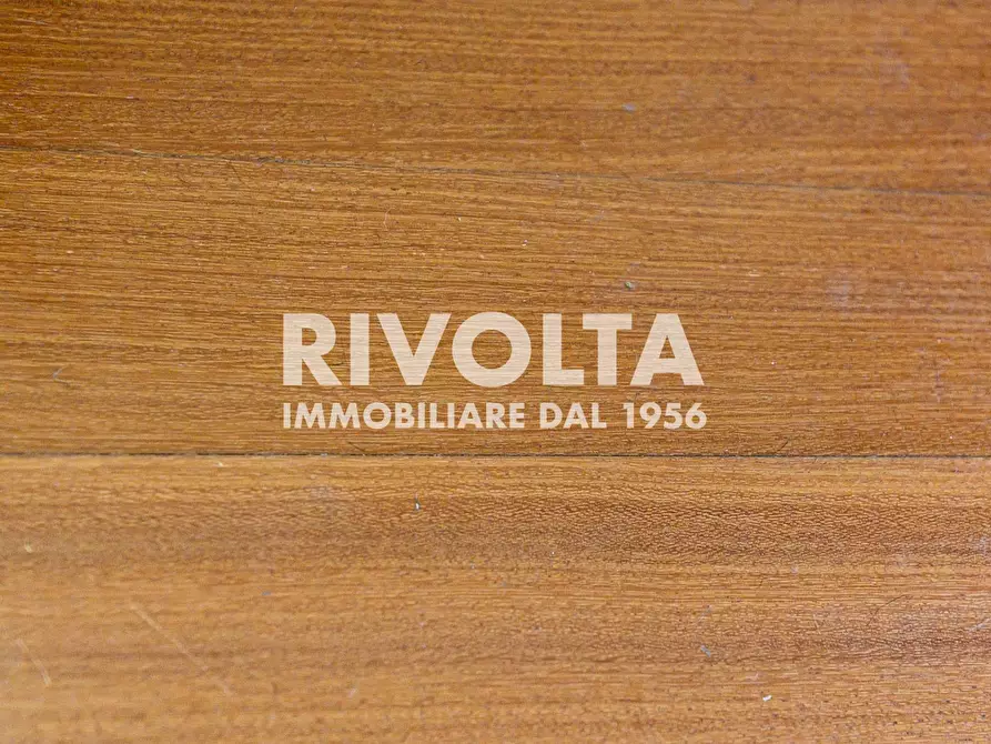 Immagine 32 di Appartamento in vendita  a Roma