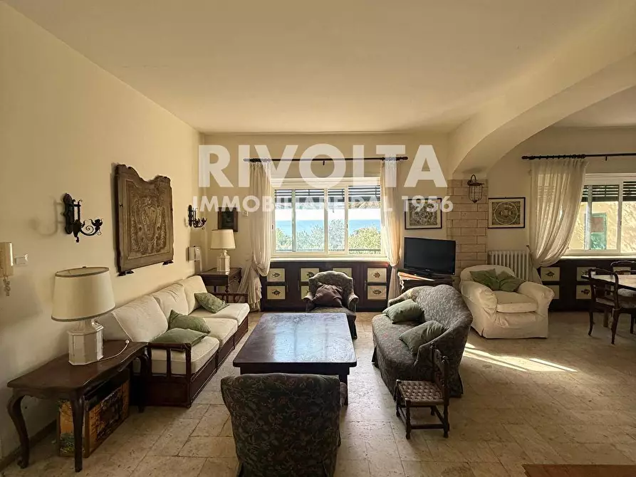 Immagine 5 di Villa in vendita  in via Flacca a Sperlonga