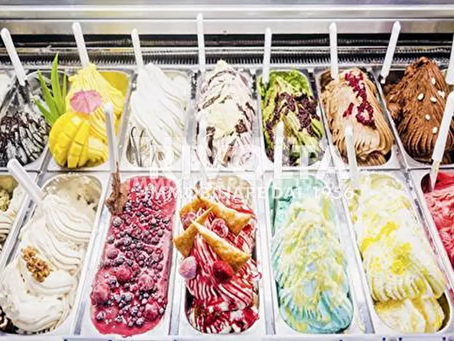 Immagine 1 di Attività commerciale in vendita  in via Roma a Siurgus Donigala