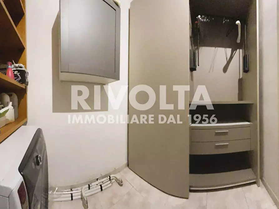 Immagine 27 di Appartamento in affitto  in Via Antonio Serra a Roma