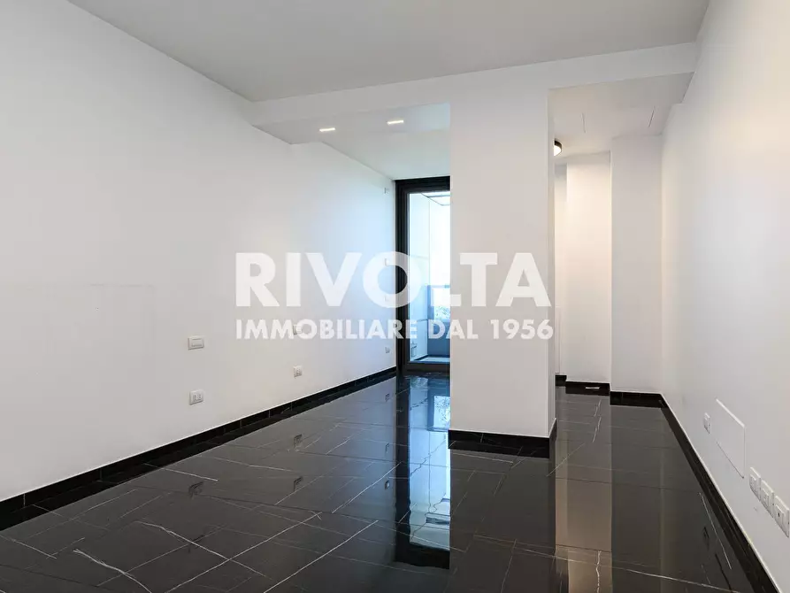 Immagine 26 di Attico in vendita  in Viale Giorgio Ribotta a Roma