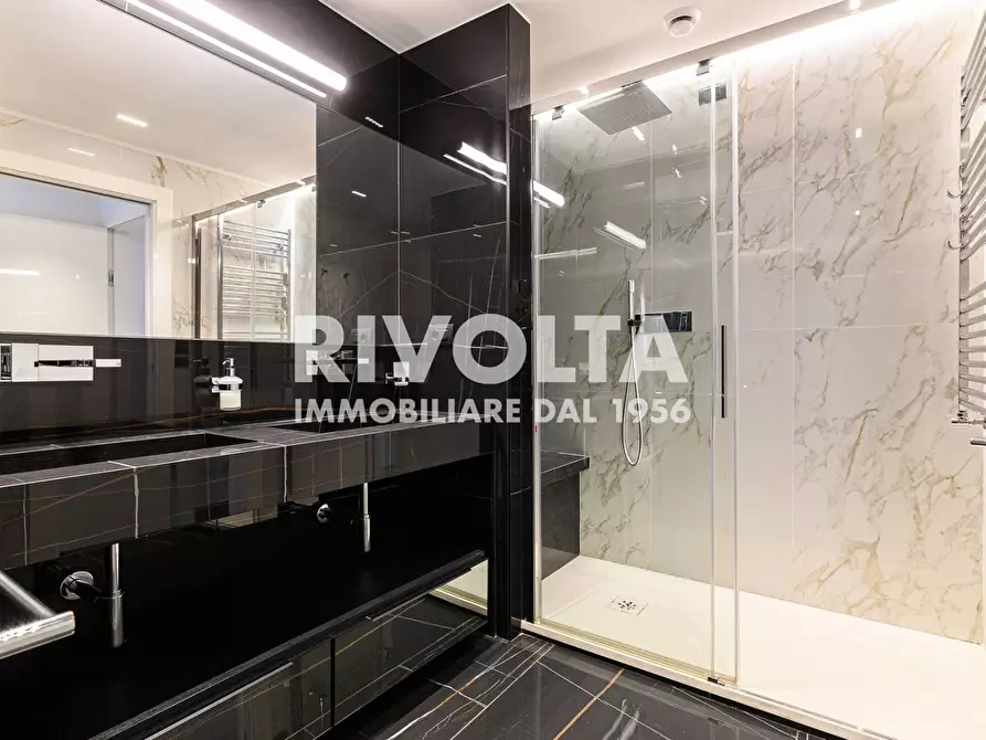 Immagine 33 di Attico in vendita  in Viale Giorgio Ribotta a Roma