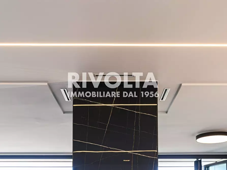 Immagine 56 di Attico in vendita  in Viale Giorgio Ribotta a Roma