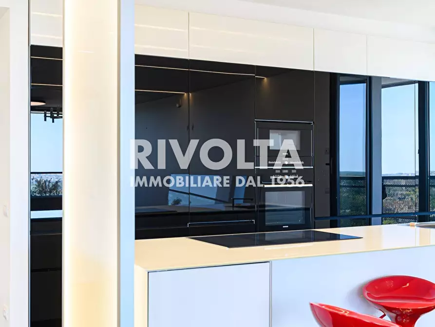 Immagine 58 di Attico in vendita  in Viale Giorgio Ribotta a Roma