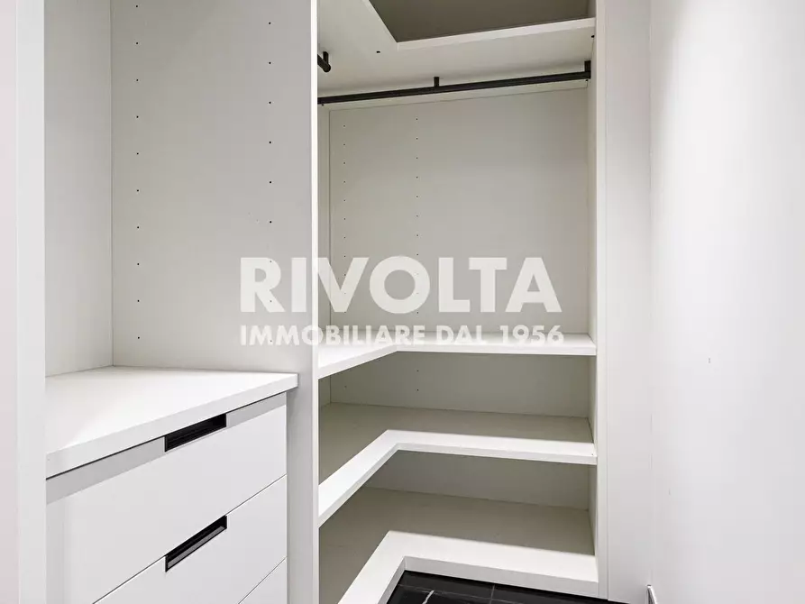 Immagine 22 di Attico in vendita  in Viale Giorgio Ribotta a Roma