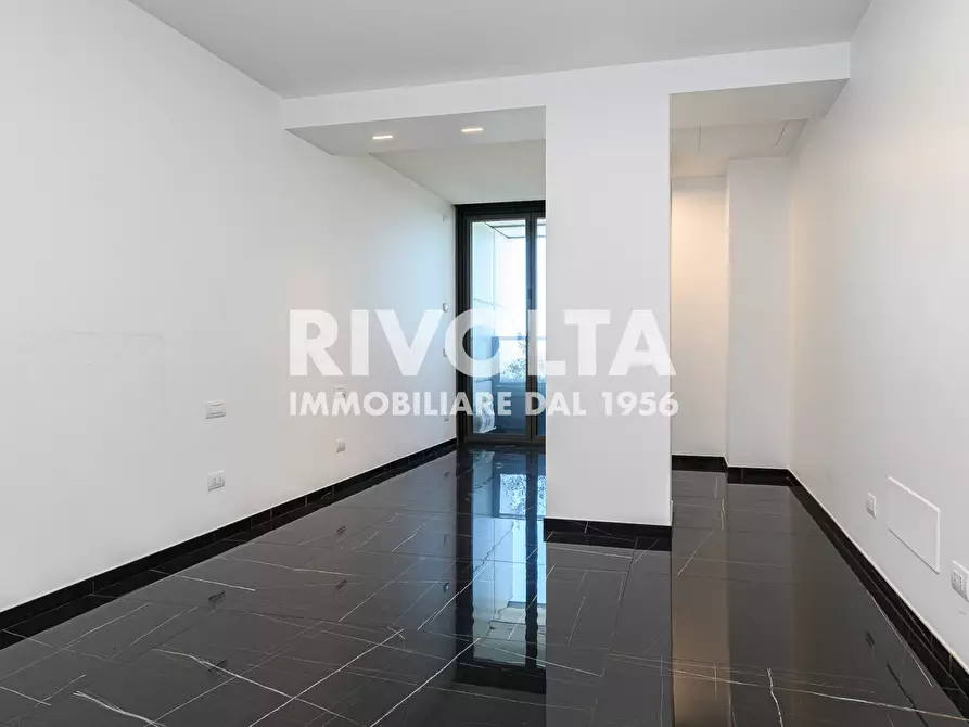 Immagine 27 di Attico in vendita  in Viale Giorgio Ribotta a Roma