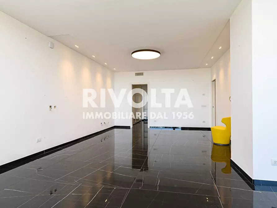 Immagine 44 di Attico in vendita  in Viale Giorgio Ribotta a Roma