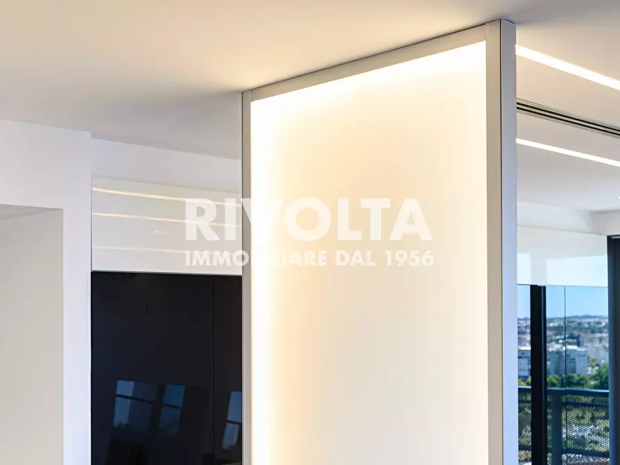 Immagine 59 di Attico in vendita  in Viale Giorgio Ribotta a Roma