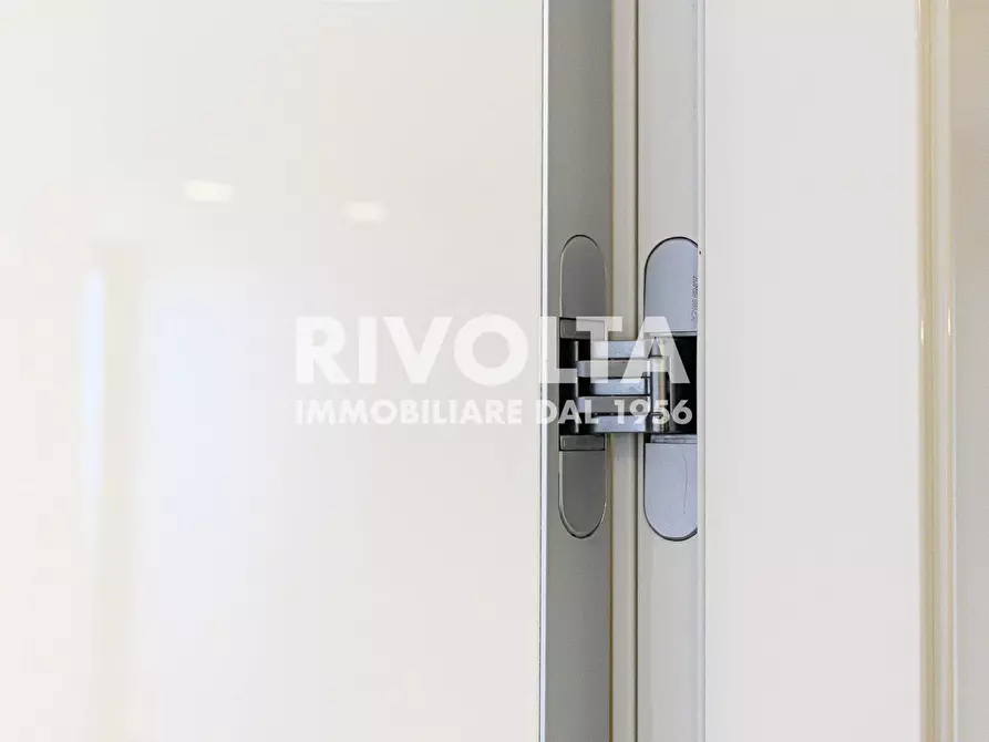 Immagine 61 di Attico in vendita  in Viale Giorgio Ribotta a Roma