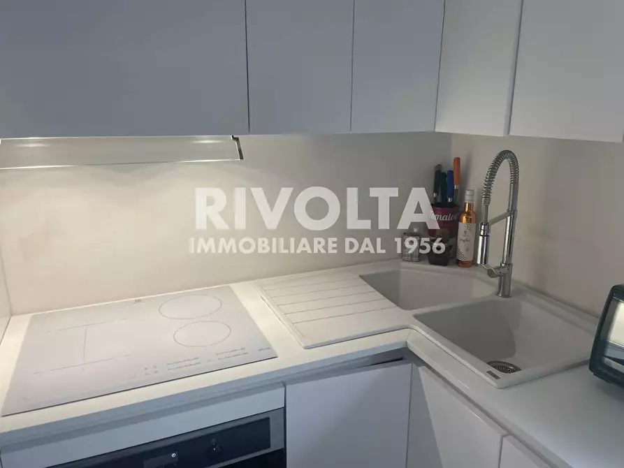 Immagine 27 di Appartamento in affitto  in Via Balestrino a Roma