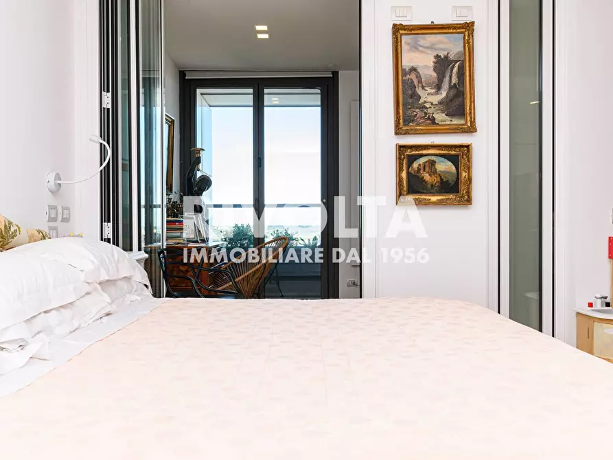 Immagine 37 di Appartamento in vendita  in Viale Giorgio Ribotta a Roma