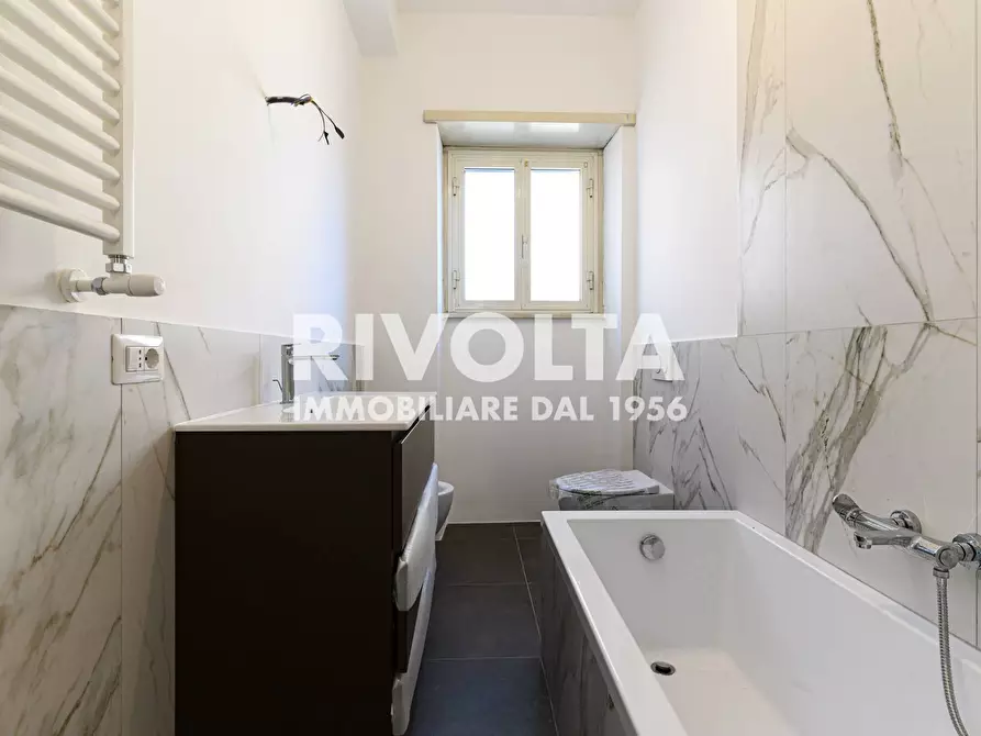 Immagine 29 di Appartamento in vendita  in Via Cesare Vigna a Roma