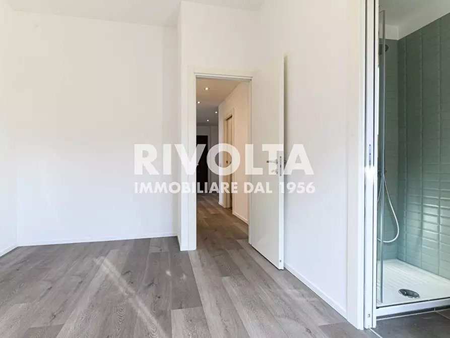 Immagine 38 di Appartamento in vendita  in Via Cesare Vigna a Roma