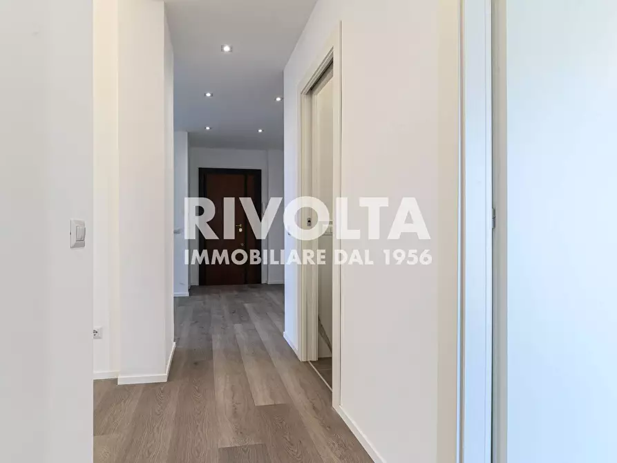 Immagine 43 di Appartamento in vendita  in Via Cesare Vigna a Roma