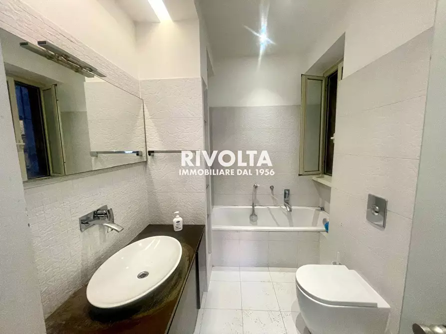 Immagine 20 di Appartamento in vendita  in Via Livorno a Roma