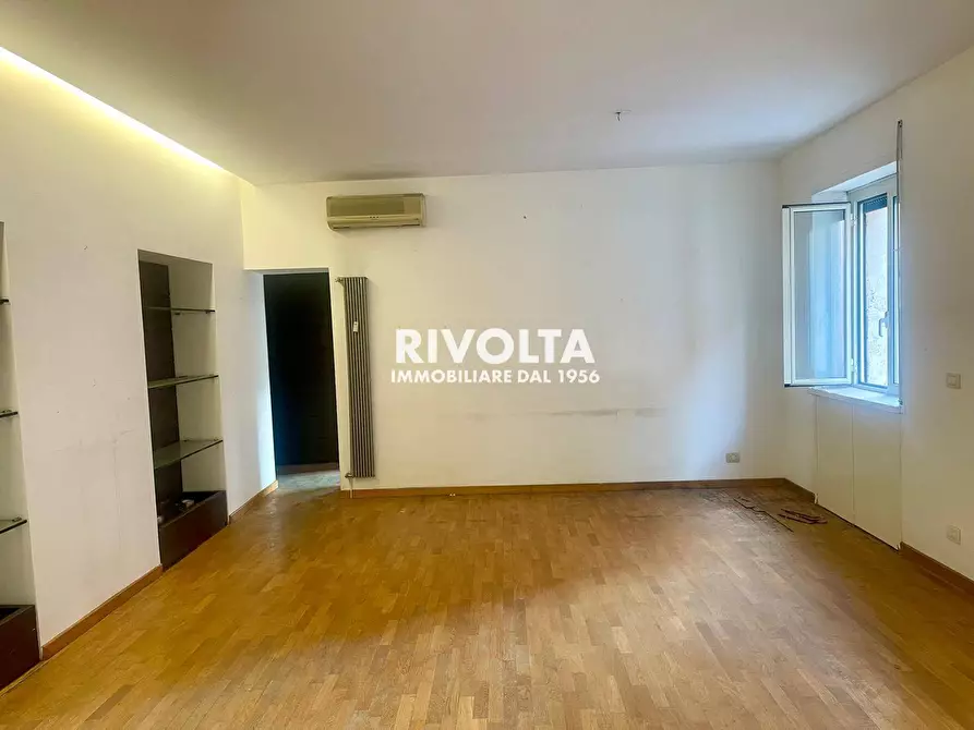 Immagine 23 di Appartamento in vendita  in Via Livorno a Roma