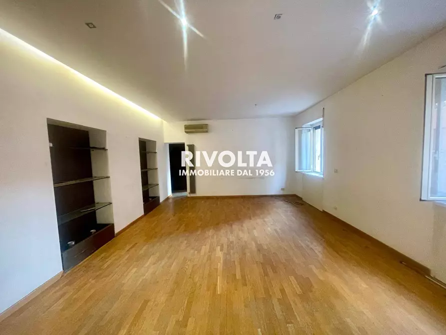 Immagine 26 di Appartamento in vendita  in Via Livorno a Roma
